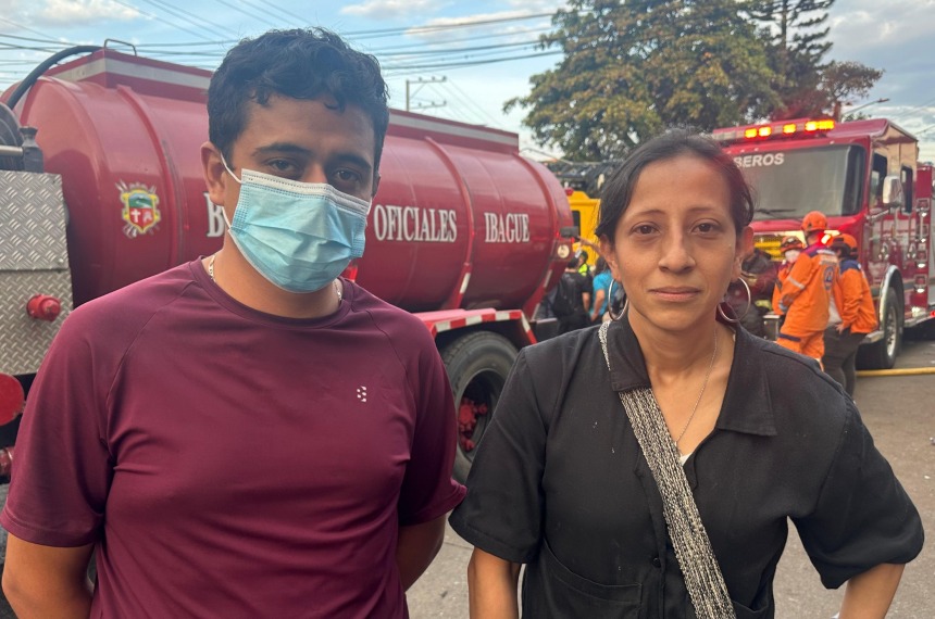 Hermanos López perdieron en incendio su casa y su negocio