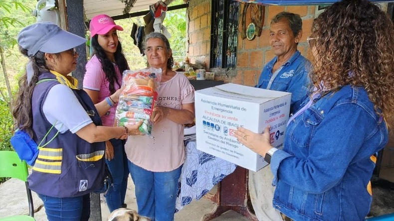 Habitantes afectados por fuertes lluvias en zona rural de Ibagué recibieron ayudas humanitarias 