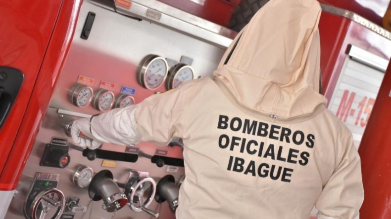 Formulan cargos contra bombero que agredió a otro en Ibagué