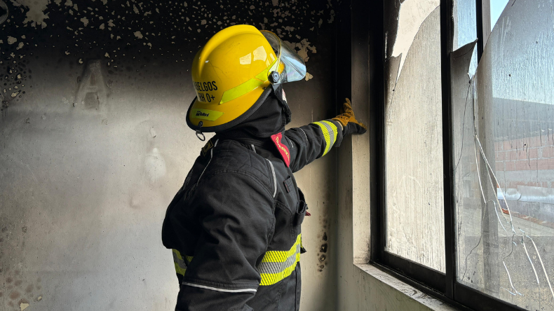 Un incendio se registró este martes en un conjunto residencial en Ibagué