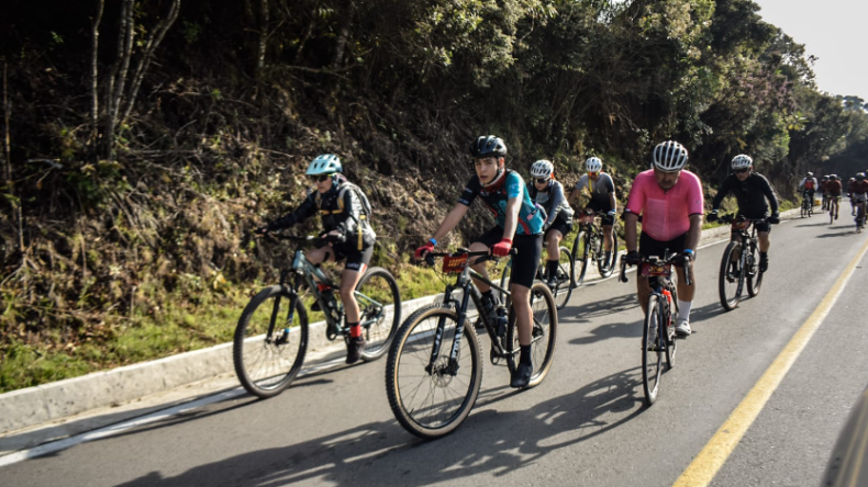 Sin permiso de las autoridades se desarrolló competencia ciclística en el Parque de Los Nevados