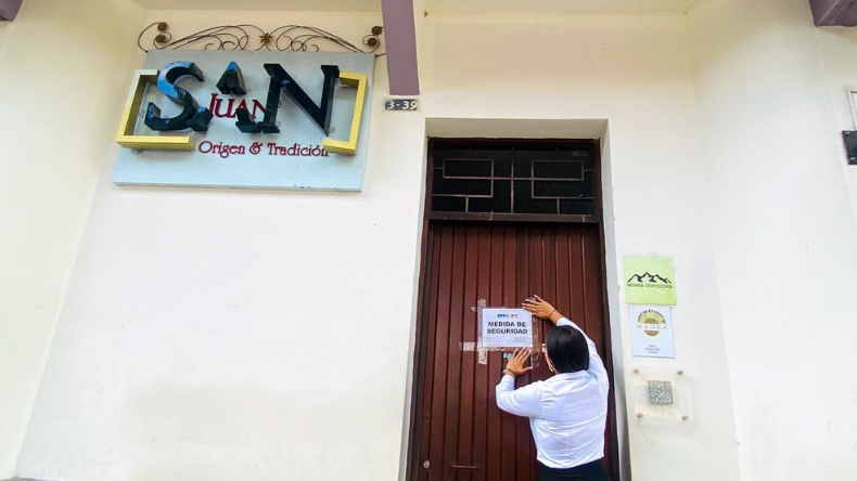 Cerraron reconocido Café del centro de Ibagué al encontrar plaga de cucarachas