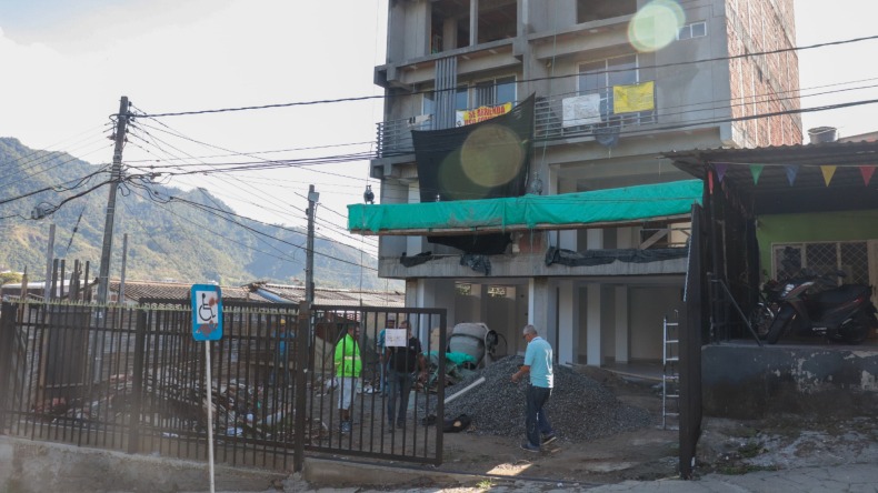 Recuperan espacio público invadido por una construcción en El Jordán 