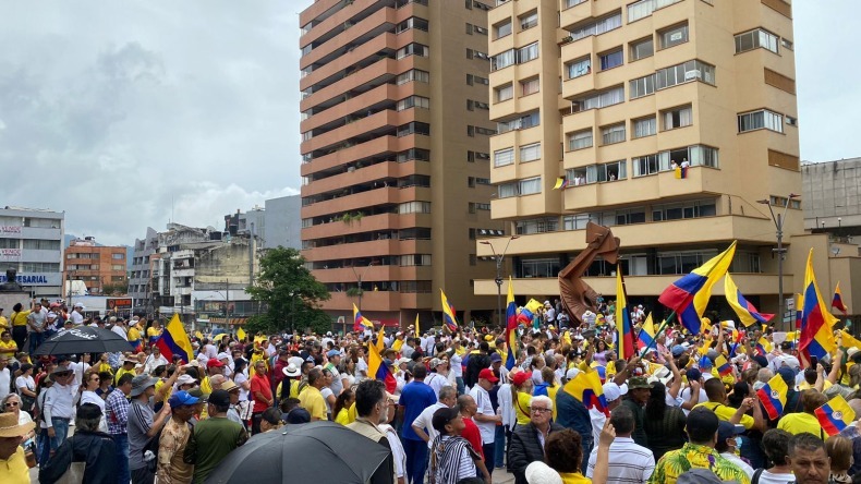 Este lunes habrá plantón de maestros en Ibagué