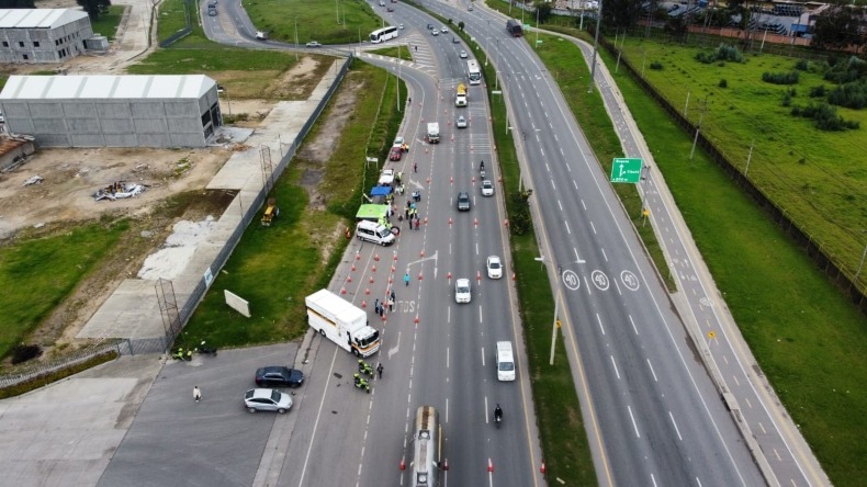 ¡Pilas! Habrá reversible entre la vía Bogotá-Girardot 