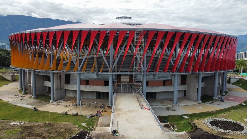 Formulan cargos a exfuncionario por autorizar el reinicio de las obras del Coliseo Mayor 