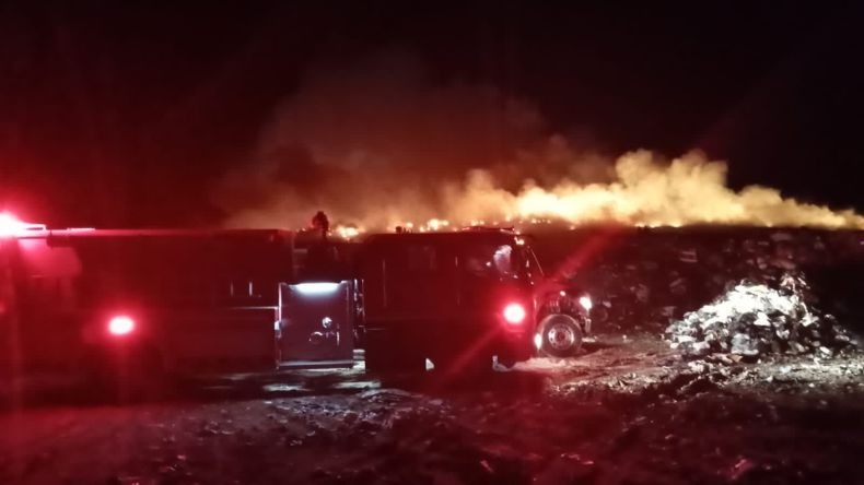 Continúan focos de calor en el incendio en la Hacienda La Miel 