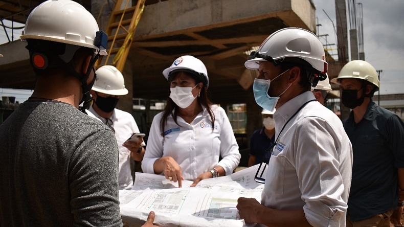 Fondo de Infraestructura Educativa anuncia plan de choque para culminar obras en cinco colegios públicos en Ibagué 