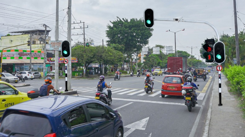 Después de 30 años, inició modernización de semáforos en Ibagué 