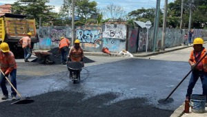 Alcaldía de Ibagué se da 'autobombo' por reparchar un par de calles