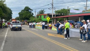 Reportan cierres viales en el Tolima por paro de maestros