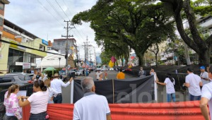 Manifestantes bloquearon la carrera Quinta de Ibagué
