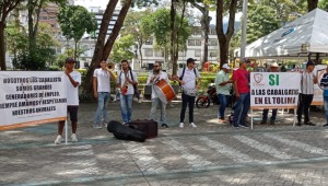 Caballistas protestaron frente a la Alcaldía de Ibagué para que no se prohiban las cabalgatas en la ciudad