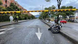 Fuerte choque en Santa Ana dejó a un motociclista fallecido