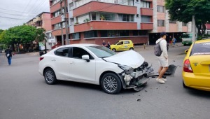 Vehículos protagonizaron violento choque en Piedra Pintada parte alta