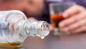 Consumo de alcohol aumenta el riesgo de desarrollar cáncer