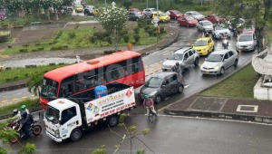 Experimento de movilidad en la Pedro Tafur de Ibagué colapsó la glorieta del Éxito