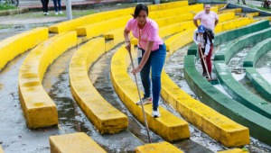 Realizaron jornada de limpieza al parque Andrés López de Galarza 