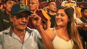 Lotería del Tolima llevó a 10 loteros a ver al 'vinotinto y oro' 