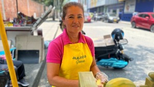 Con su negocio de mangos, madre sacó adelante a ingeniera de Los Andes