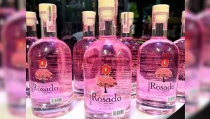 No se deje engañar: no existe el Aguardiente Rosado de un litro 