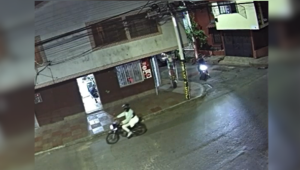 Buscan a ladrones en Ibagué que robaron una motocicleta