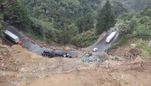 Se reestableció el paso vehicular en la vía Calarcá - Cajamarca