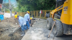 Ibal repuso redes de acueducto y alcantarillado en dos barrios del sur de Ibagué